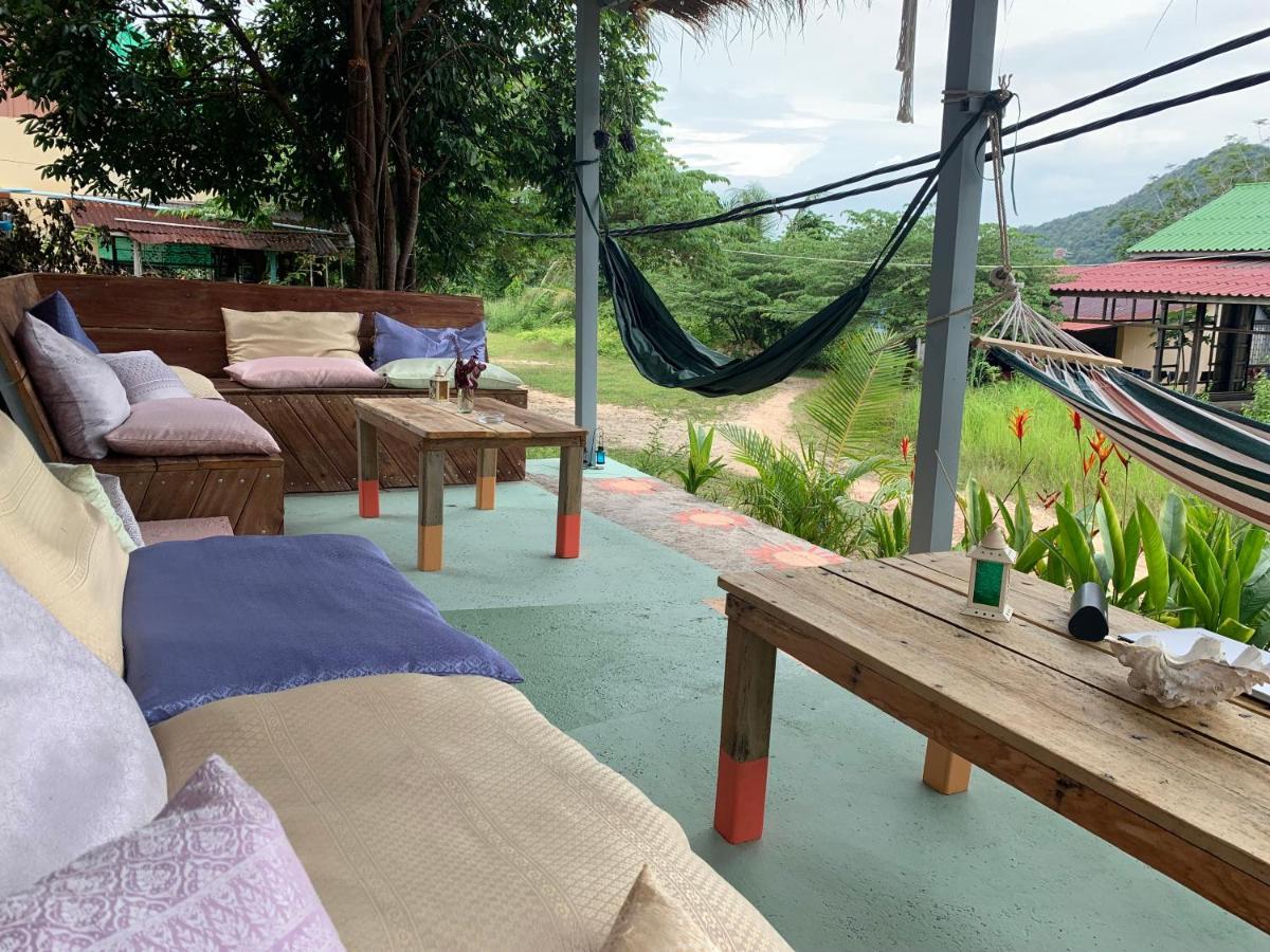 Dahlia Guesthouse Koh Rong Sanloem Exterior foto